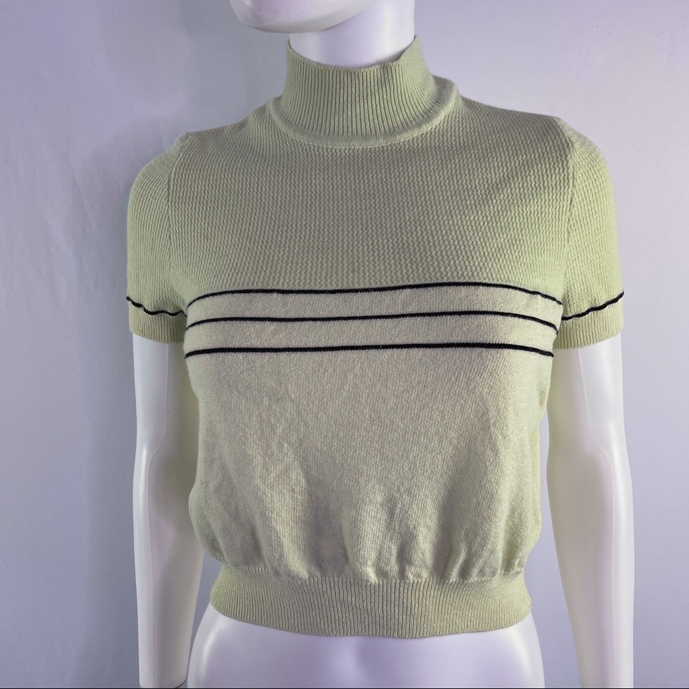 St. John Collection by Marie Gray Size S Green Short Sleeve Cropped Knit Top - Picture 1 of 10
